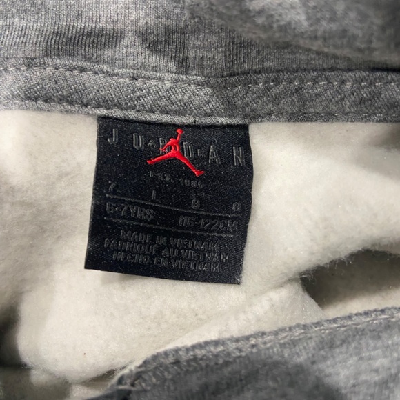 Boys Jordan Take Flight Pullover Hoodie Size 6-7 - Picture 2 of 5